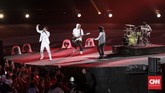 FOTO: Ingar-bingar Penutupan Pesta Olahraga Asian Games 2018 Penutupan Asian Games 2018 di Stadion Utama Gelora Bung Karno, Minggu (2/9), berlangsung meriah dengan penampilan para pengisi acara.
