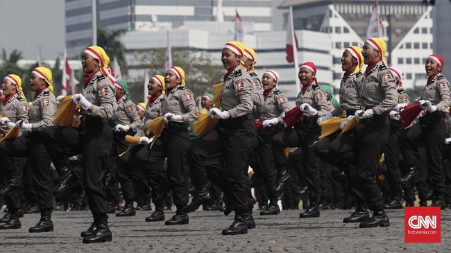 Kabid Propam Polda Sulut Kombes Marlien Tawas meminta anggota polwan di wilayahnya tak kontraproduktif dan 'gaya-gayaan'.