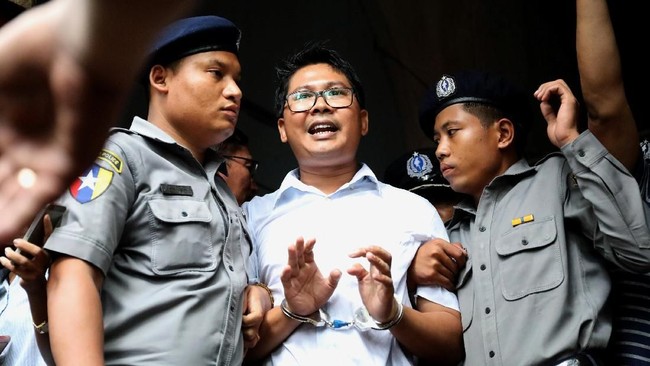 Pengadilan Tinggi Myanmar menolak banding jurnalis Reuters, Wa Lone dan Kyaw Soe Oo yang dituduh membocorkan rahasia negara.