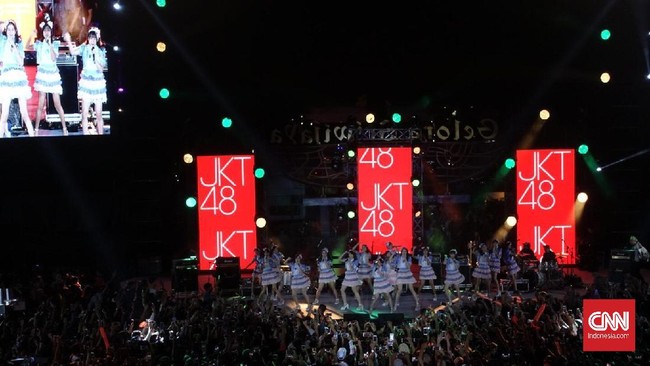 Upacara penutupan Asian Games 2018 yang di Palembang tak kalah seru. Grup vokal JKT48 hingga DJ Yasmin berhasil menghibur Jakabaring hingga tengah malam.