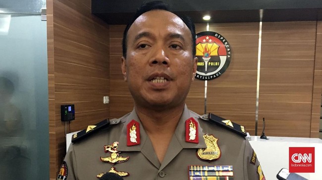 Polri menyebut semua dugaan terhadap Kivlan Zen dalam kasus senpi ilegal akan dibuktikan dalam persidangan. Adapun keluhan Kivlan adalah hak konstitusionalnya.