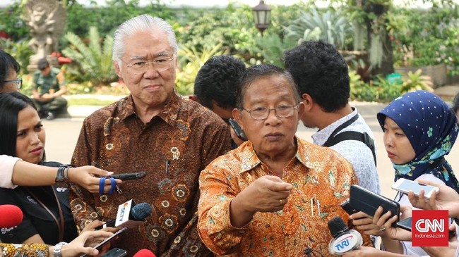 Menko Perekonomian Darmin Nasution mengatakan defisit neraca perdagangan yang November kemarin tembus US$2,05 miliar disebabkan penurunan permintaan dunia.
