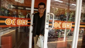Beda 'Kelontong' OK OCE di Tangan Anies-Sandi dan Relawan