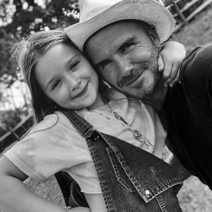 <p>Si bungsu Harper memang dekat banget sama ayahnya. Terlebih Harper adalah anak perempuan David satu-satunya. (Foto: Instagram/ @davidbeckham)</p>