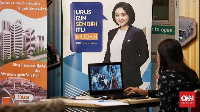 Peneliti Center for Indonesia Policy Studies (CIPS) meminta kepada presiden terpilih memperbaiki kebijakan terkait kewirausahaan dan perdagangan.