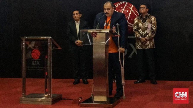 Bursa Efek Indonesia (BEI) mengajak pengelola pusat dagang daring (market place) untuk go public. Hingga kini, belum ada market place yang melakukan IPO.