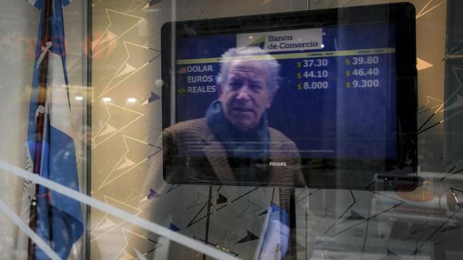 Resesi Ekonomi Jadi 'Wabah' Menular Sepanjang Tahun Ini Mendung menyelimuti ekonomi dunia pada 2019 ini. Sejumlah negara mengalami resesi ekonomi, seperti, Argentina dan Venezuela.
