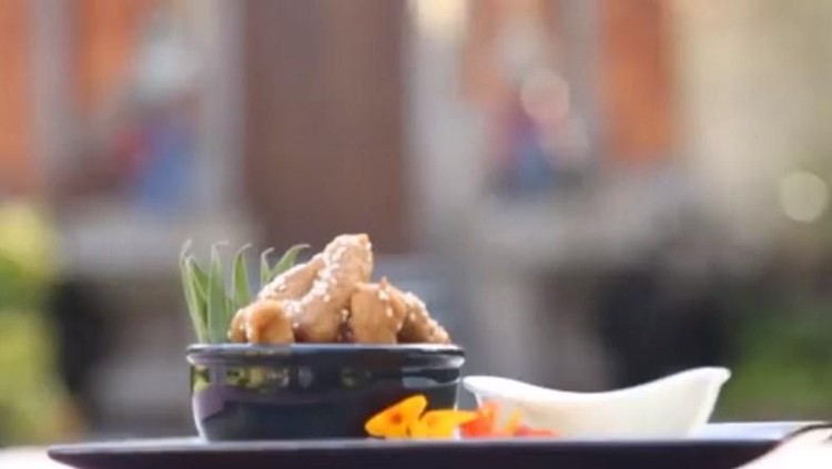 Resep Kaliadrem, Camilan Manis Khas Bali Mau bikin camilan di sore ini untuk keluarga, Bun? Camilan manis khas Bali, Kaliadrem ini bisa jadi inspirasi lho.