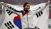 FOTO: Wanita-wanita Tangguh Peraih Medali Asian Games 2018 Asian Games 2018 menjadi arena uji ketangguhan para atlet, tak terkecuali para wanita hebat yang mampu meraih medali untuk negara mereka.