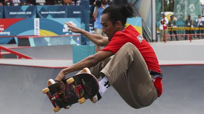 Pevi Permana, Sembunyikan Patah Tangan Demi Skate Board Pevi Permana, peraih medali perunggu Asian Games 2018 punya jalan berliku selama meniti karier, termasuk saat ia sempat menyembunyikan patah tangan.