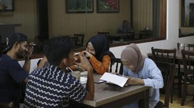 Bireuen Aceh Larang Non-Muhrim Duduk Semeja di Kedai Kopi