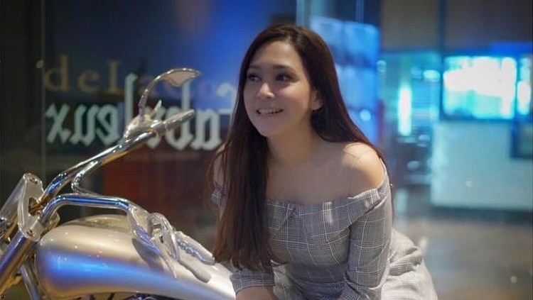 Menikah lagi saat sudah memiliki anak, seperti Maia Estianty, bukan hal mudah. Begini menjelaskannya ke anak, Bun.