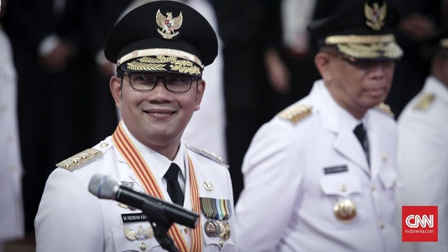 Gubernur Jabar, Ridwan Kamil, akan melantik lima kepala daerah yang terpilih di Pilkada Serentak 2020 di Gedung Merdeka, Bandung, pada hari ini, Jumat (26/2).