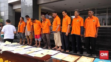 Polisi Tangkap Mafia Tanah Penghambat Investasi Lotte 2 Polisi Tangkap Mafia Tanah Penghambat Investasi Lotte Rp50 T