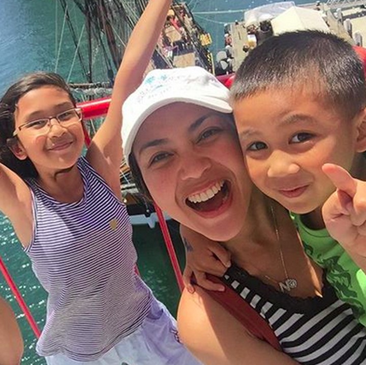<p>Meski begitu, kebersamaan keluarga Lusy Rahmawaty tetap terjaga lho. (Foto: Instagram/ @lusy_rahmawaty)</p>