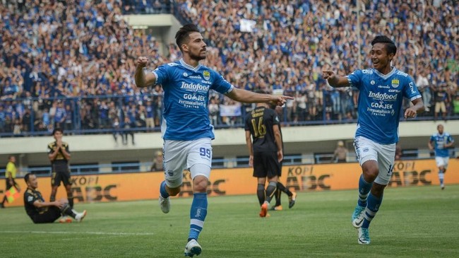 Striker Persib Bandung Jonathan Bauman bertekad membobol gawang PSM Makassar dan mengembalikan Maung Bandung ke puncak klasemen Liga 1 2018.