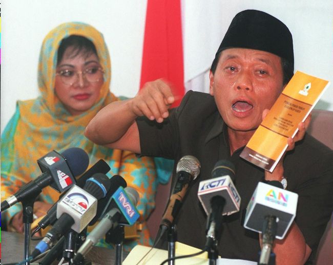 Tema Korupsi Orba dalam Debat Pilpres Dinilai Tendensius Tema Korupsi Orba dalam Debat Pilpres Dinilai Tendensius