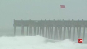 VIDEO: Badai Gordon Hantam Pantai Barat Amerika Serikat