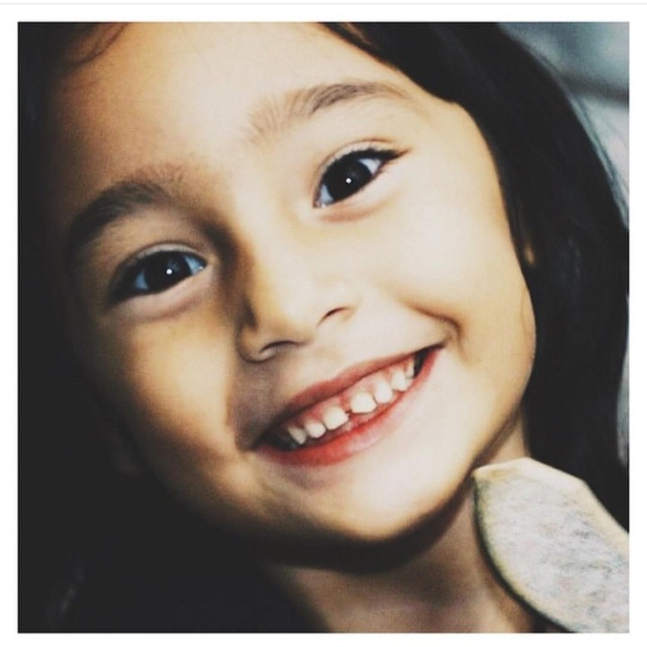 <p>Senyumnya ceria banget. (Foto: Instagram @tatjanasaphira)</p>