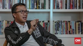 Imam Nahrawi, Dari Bekukan PSSI Sampai Jadi Tersangka