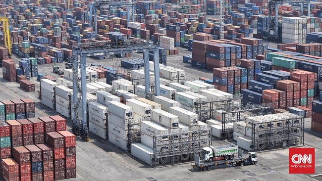 BPS mencatat neraca perdagangan barang Indonesia kembali mencatat surplus sebesar US,31 miliar pada Desember 2023 ini.