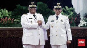 Gubernur Sultra Minta Publik Tak Persoalkan Foto di Bansos