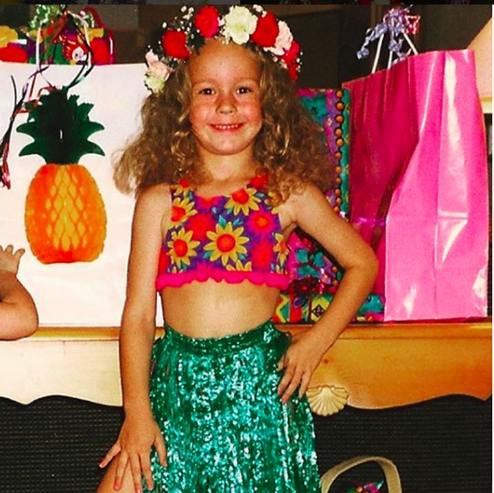 <p>Hai, perkenalkan Brie Larson si gadis Hawaii cilik. He-he-he. (Foto: Instagram/ @brielarson)  </p>