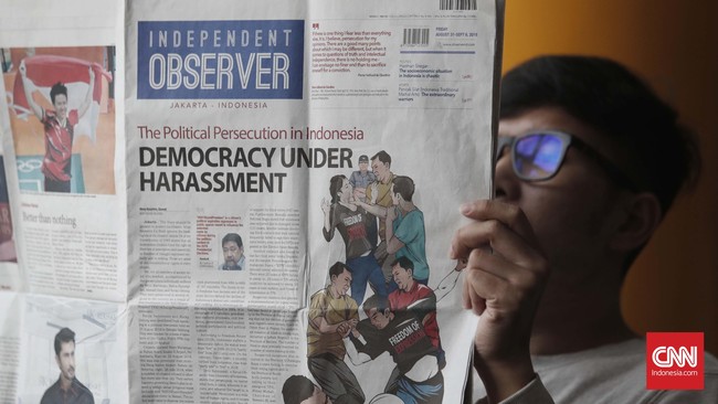 Di halaman 8 koran itu, tertera nama pengelola Independent Observer. Tercatat nama Angga Raka Prabowo sebagai CEO, dan Irawan Ronodipuro sebagai Pemred.
