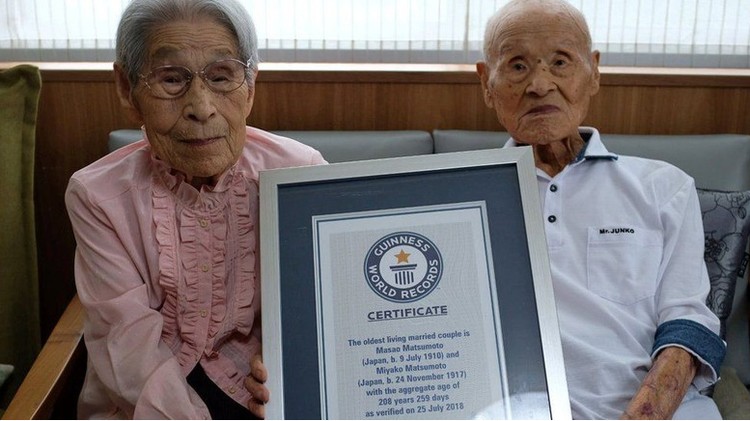 Pasangan asal Jepang ini sudah menikah selama 80 tahun. Hmm, apa ya rahasia awetnya rumah tangga mereka?