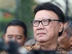 Digaji Rp 20 Juta Jadi Menteri, Tjahjo: Gaji di DPR Rp 267 Juta