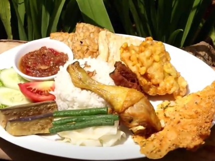 Resep Nasi Tempong, Menu Lengkap yang Kaya Gizi