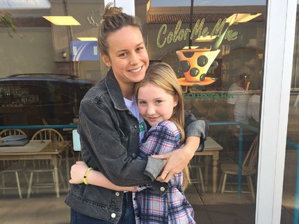 Sosok Keibuan Brie Larson si 'Captain Marvel'