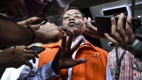 Idrus Sebut Eni Pinjam Duit Pengusaha Buat Suami Ikut Pilkada