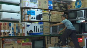 VIDEO: Harga Barang Elektronik Naik, Konsumen Tunda Pembelian