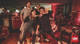 Pacar dan Saudara, Ujian Profesionalitas Reality Club