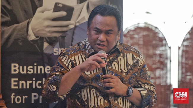 Wakil Ketua DPR Rachmat Gobel berharap pemerintah menggunakan akal dan nurani soal subsidi kendaraan listrik karena insentif harusnya dipakai untuk kaum papa. 