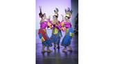 FOTO: Pesona Budaya Indonesia dalam Fesyen di New York Tiga desainer Indonesia yang tergabung dalam Indonesian Diversity tampil di New York Fashion Week dengan mengunggulkan budaya Indonesia.