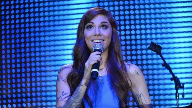 7 Tahun Menikah, Christina Perri Gugat Cerai Paul Costabile