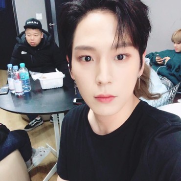 Kasus Pelecehan Seksual, Himchan Eks B.A.P Divonis 10 Bulan Penjara