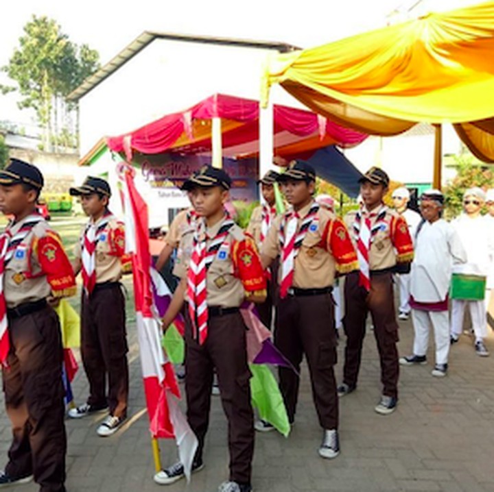 <p>Pawai menyambut 1 Muharam dengan seragam pramuka? Oke juga. (Foto: Instagram/ @pinresus16)</p>
