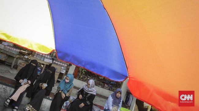 FOTO: Meraup Berkah di Luar Batang