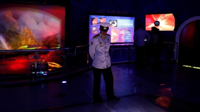 FOTO: Ceria Korea Utara Dapat Museum Sejarah Alam Baru