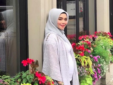 Hamil 5 Bulan, Sheza Idris Makin Cantik Deh