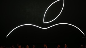 LIVE: Detik-detik Apple Luncurkan Penerus iPhone X
