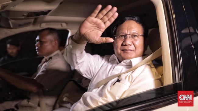 Ray Rangkuti menilai upaya menggaungkan keberhasilan Orde Baru hanya berdampak positif bagi keluarga Soeharto, namun tidak menaikkan elektabilitas Prabowo.