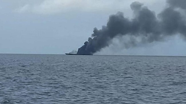 Sebuah kapal tanker dilaporkan bertabrakan dengan kapal kargo di East Yorkshire, Laut Utara, lepas pantai timur Inggris, pada Senin (10/3).