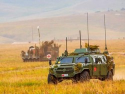 Tentara Rusia-Tajikistan Latihan Perang Dekat Perbatasan Afghanistan