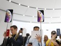 Desain iPhone Baru Disebut Tak Pas di Saku Celana Perempuan