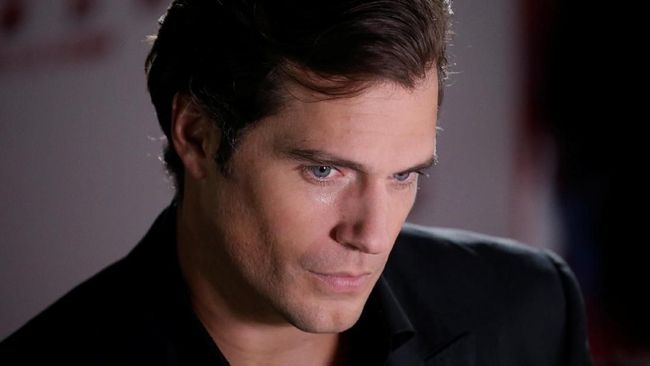 Henry Cavill bereaksi melalui media sosial setelah dikabarkan tak lagi memerankan karakter Superman dalam semesta film DC.