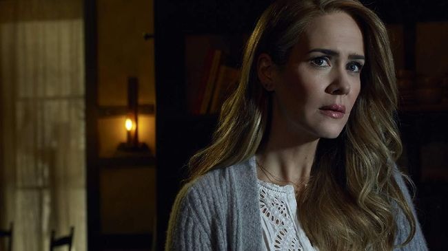 Ditayangkan di saluran televisi FX, 'AHS: Apocalypse' rilis perdana pada 12 September 2018 waktu Amerika Serikat.
